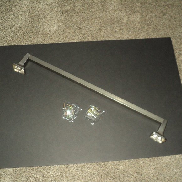 Project Source Seton 24-in single Towel Bar Brushed Nickel Wall Mount NEW - Picture 1 of 2